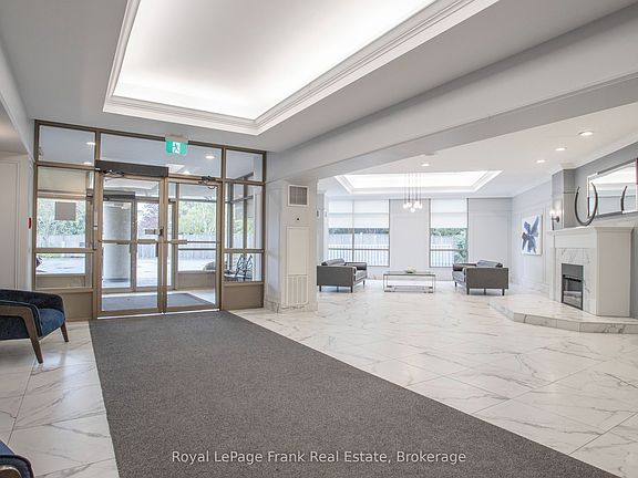 5th image of 712 Rossland Rd E #213