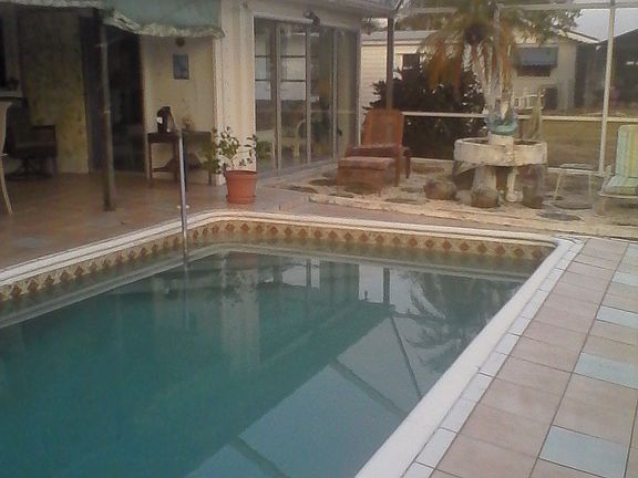 2nd image of 849 E 5th St