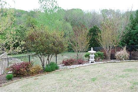 4th image of 607 Pelican Hills Dr