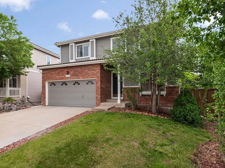 4779 Waldenwood Dr — Photo 3