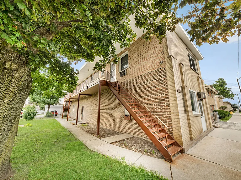 4227 S Harlem Ave #1 — Photo 3