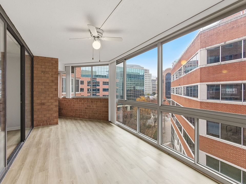 fully enclosed balcony/bonus space