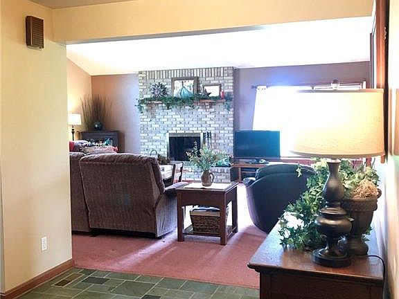 5th image of 9671 Ginny Ln