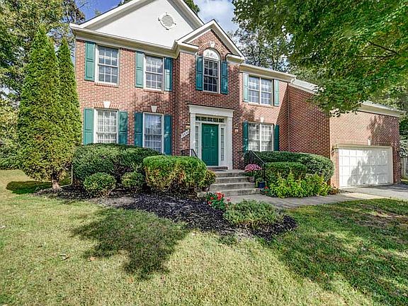3rd image of 9652 Sherman Oaks Ct