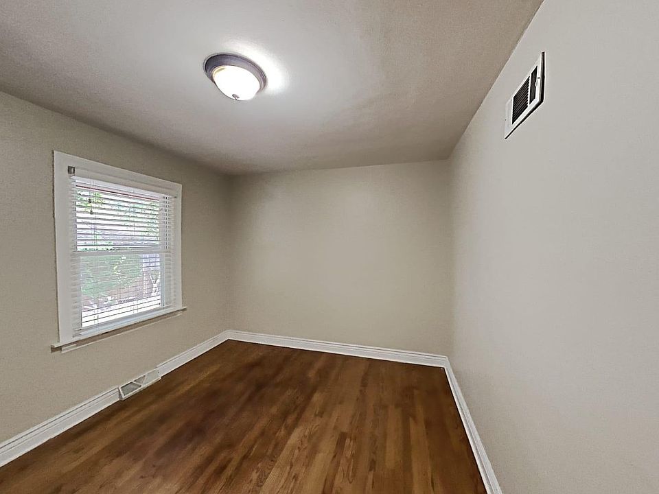 1st image of 7815 Leclaire Ave