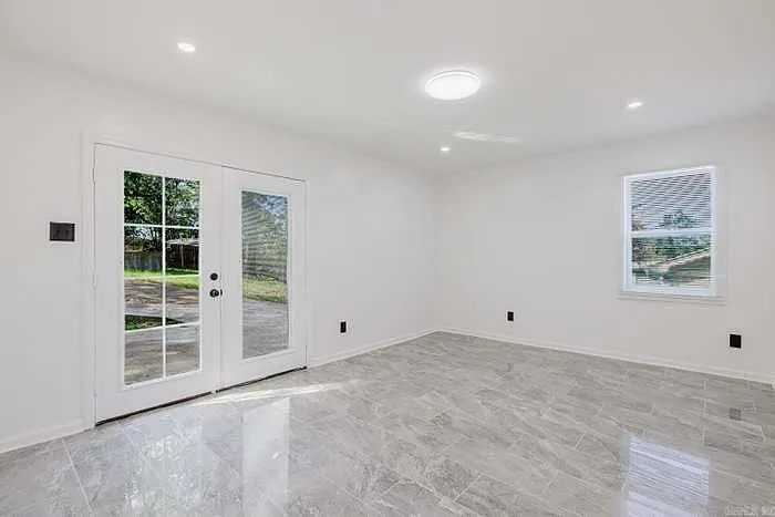 41 Brookridge Dr — Photo 3