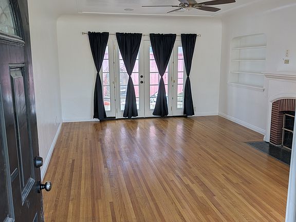 3rd image of 2401 Lomita Verde Dr
