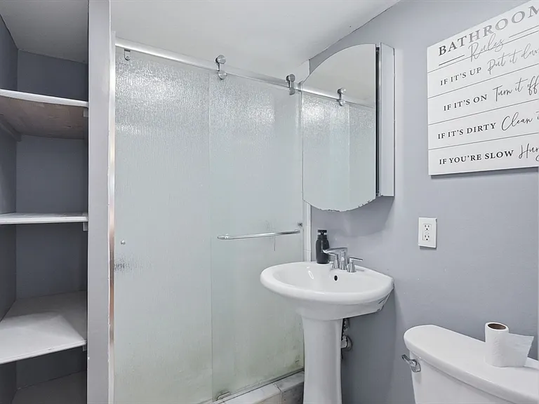 1722 Commonwealth Ave #1 — Photo 10