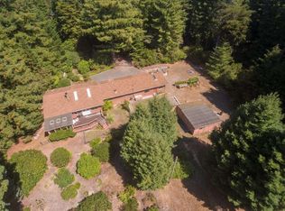 30601 Simpson Ln, Fort Bragg, CA 95437