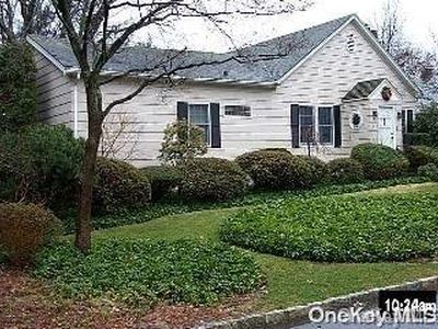41 The Prome, Glen Head, NY, 11545