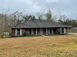 11054 Terri Dr, Hammond, LA 70403