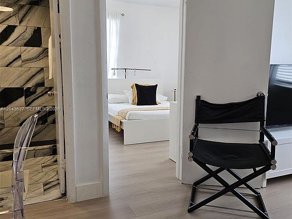 4th image of 750 Collins Ave APT 306
