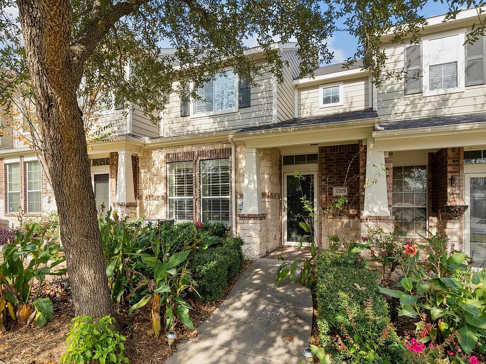 1st image of 2209 Stonepark Pl