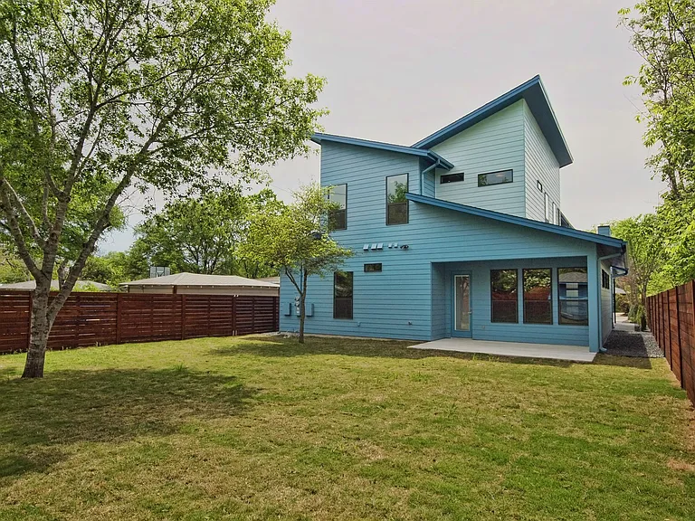 306 Franklin Blvd — Photo 20