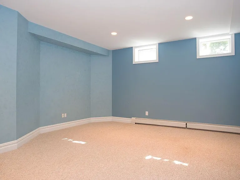 85 Everett St — Photo 19