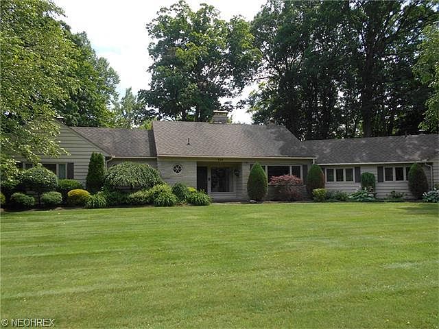 1st image of 124 Pepperidge Dr