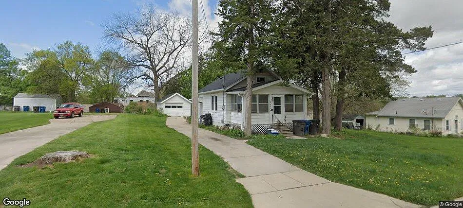 5406 SW 8th St
