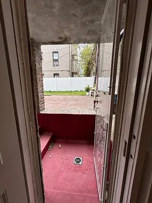 Rented by BELLMARC | media 19