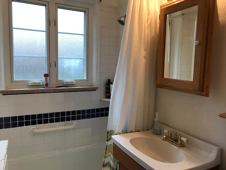 1221 Jasmine St — Photo 10