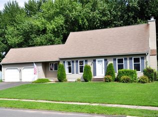 21 Foxcroft Rd, Enfield, CT 06082