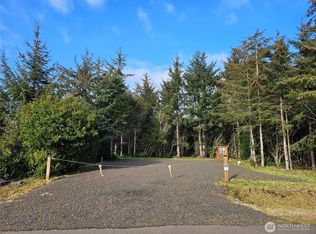 272 N Razor Clam Dr SW, Ocean Shores, WA 98569