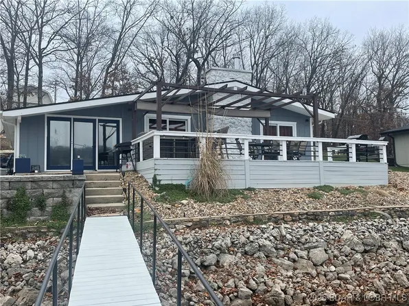 285 Liahona Cir, Sunrise Beach, MO 65079