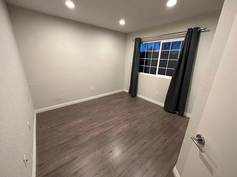 6975 Westleigh Pl — Photo 24