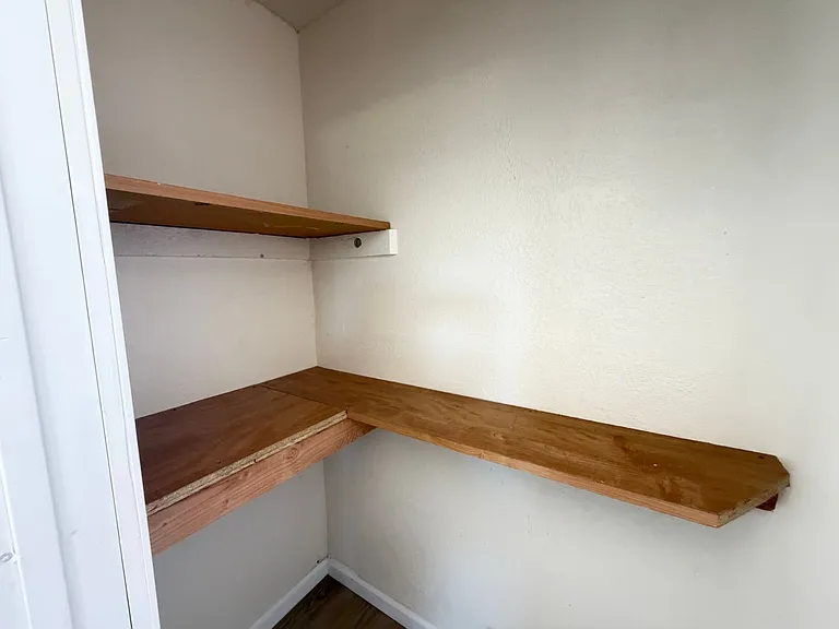 405 N Gold Canyon St — Photo 4