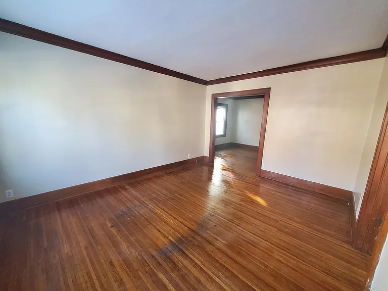 137-139 McKinley St — Photo 15