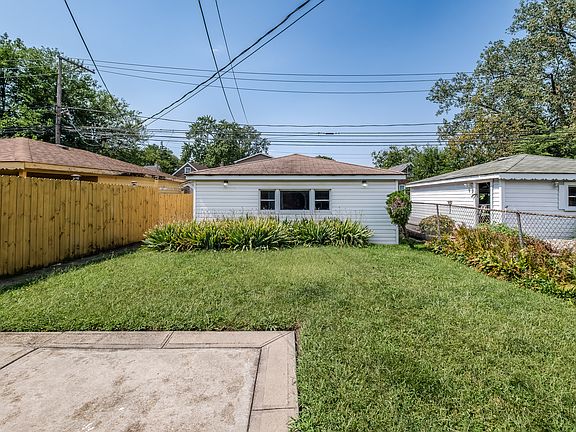 5th image of 10226 S Torrence Ave