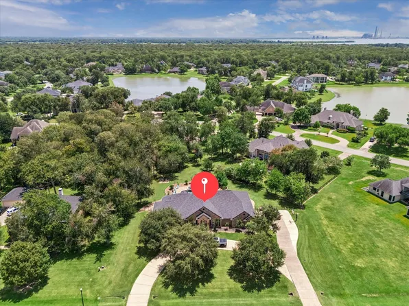 8827 Aubrey Ln, Richmond, TX 77469