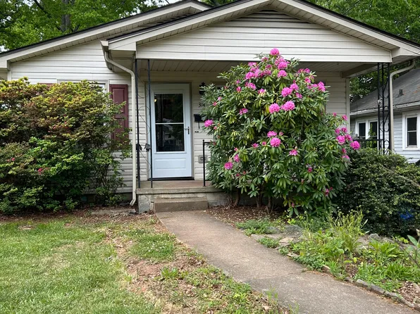 314 Sulphur Springs Rd, Asheville, NC 28806