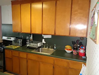 Sold by Thomas Lipovetsky, LREB