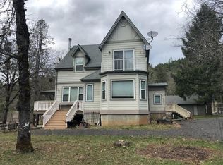 2010 Placer Rd, Wolf Creek, OR 97497