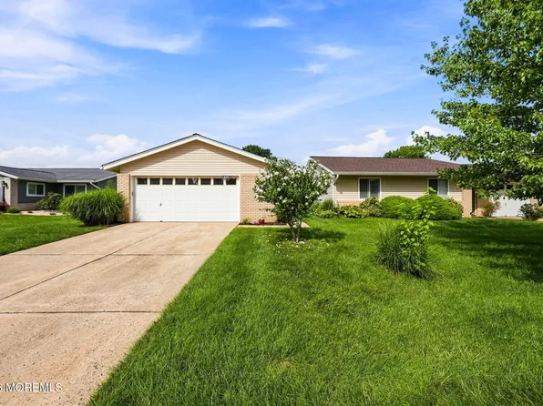433 A Andover Drive, Monroe, NJ 08831
