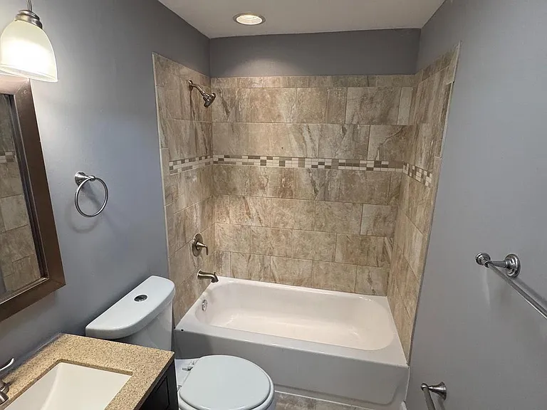 8031 Wynbrook Rd — Photo 15