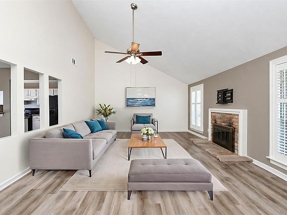 4th image of 17919 Forest Cedars Dr