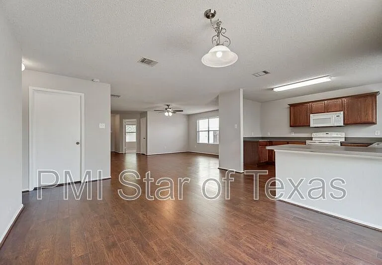 2061 Bliss Rd — Photo 12