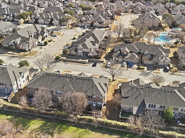 1725 Brookview Dr — Photo 21
