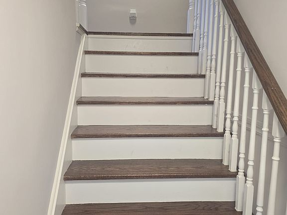 3rd image of 1178 Kipling Ave