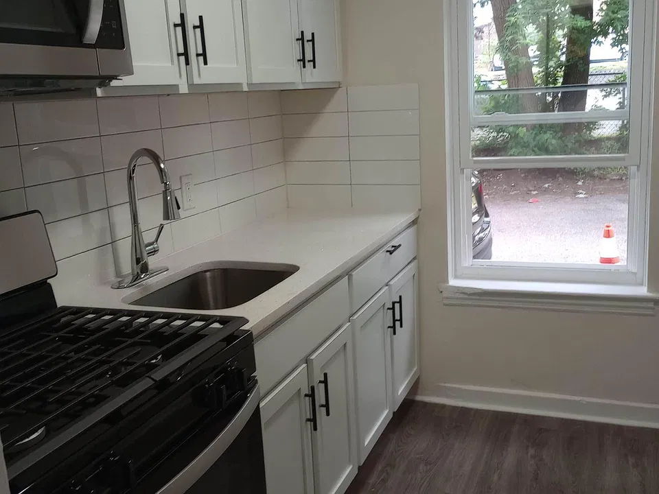 677 Park Ave #28-2B