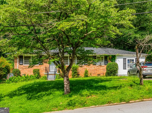 379 Utoy Cir SW, Atlanta, GA 30331