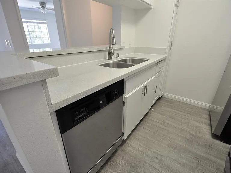 11030 Hartsook Street — Photo 31