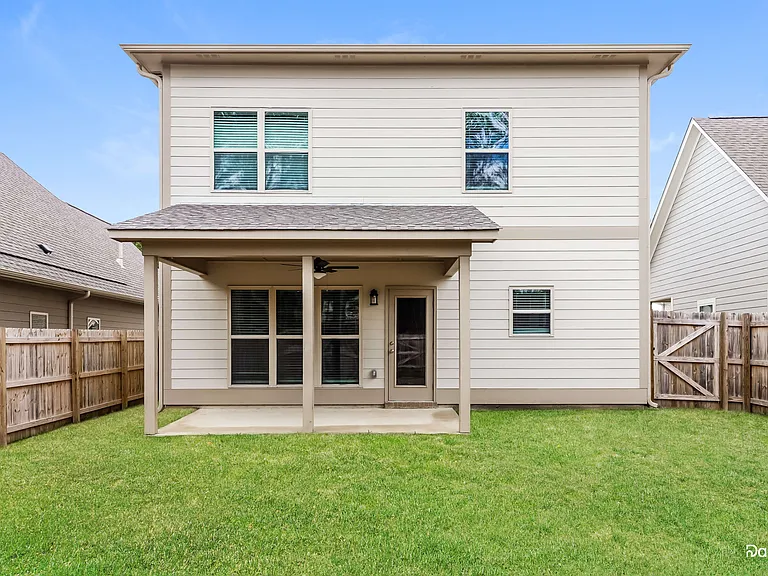2078 Springfield Dr — Photo 15
