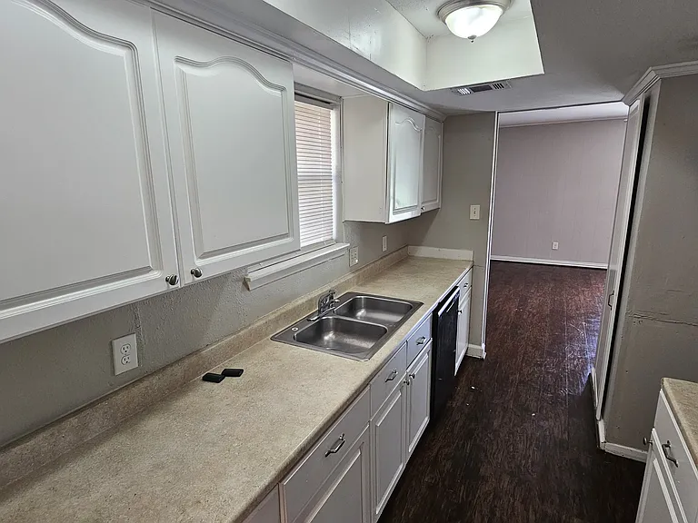 5118 Mauritz Dr — Photo 10