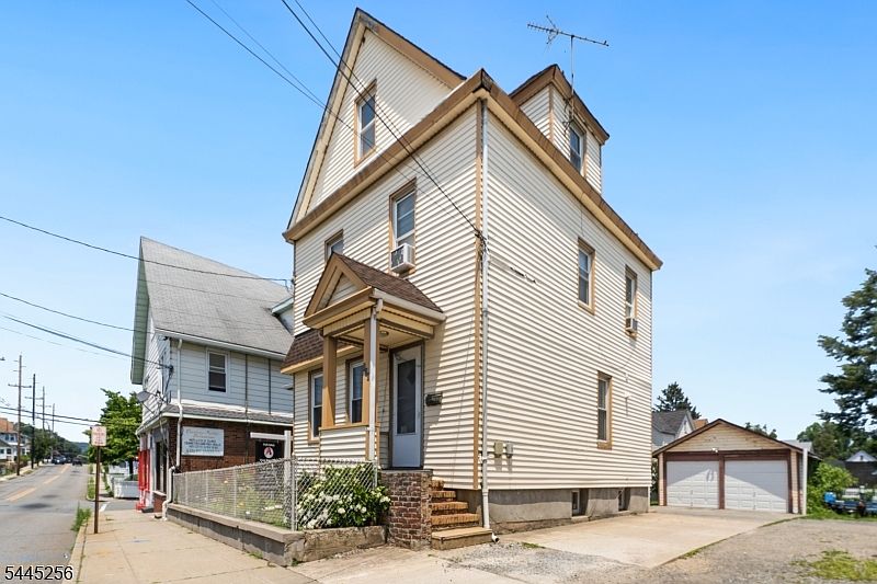 1st image of 636 Paulison Ave