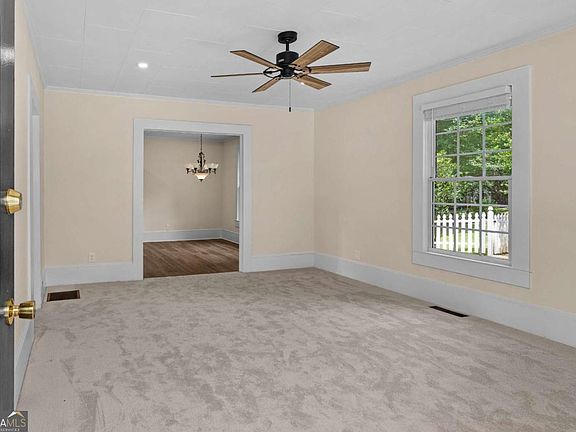 4th image of 4503 Lombardy Way
