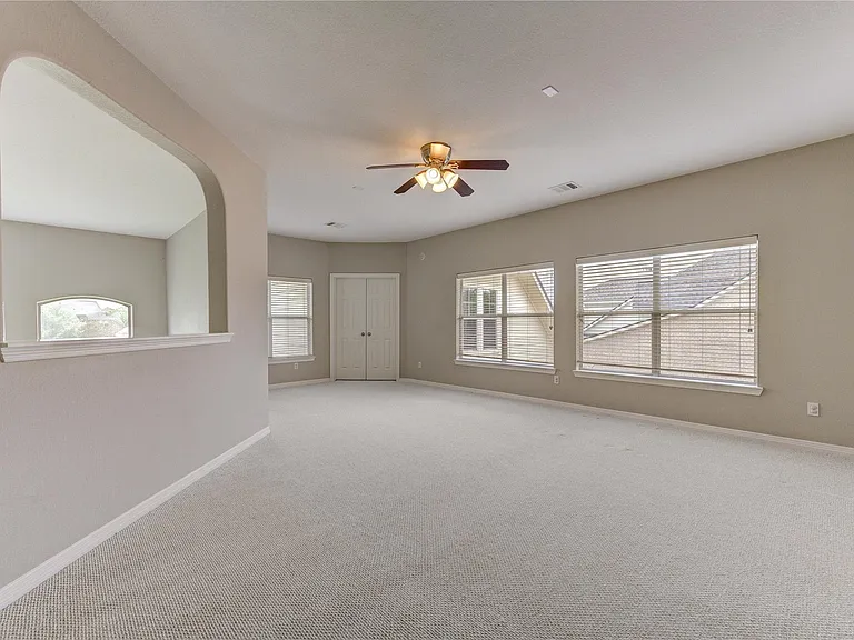 3819 Rivermoss Ln — Photo 8