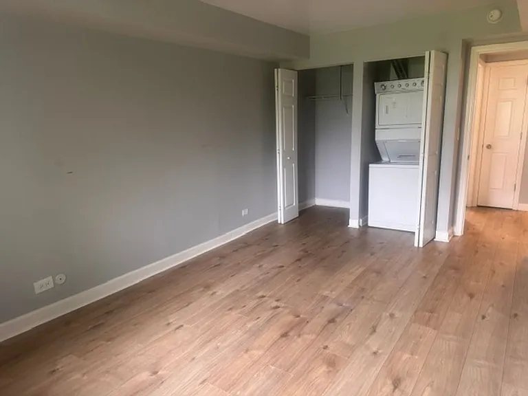 Woodland Creek Apartments in Oak Forest, IL — Photo 6