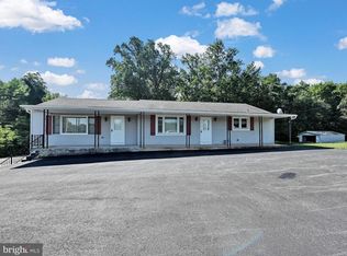 8473 Orchard Rd, Spring Grove, PA 17362